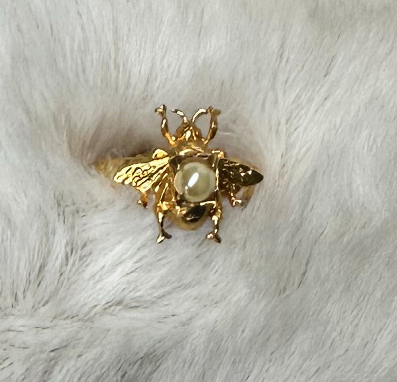 Tiny Bee with pearl on Snake Ring