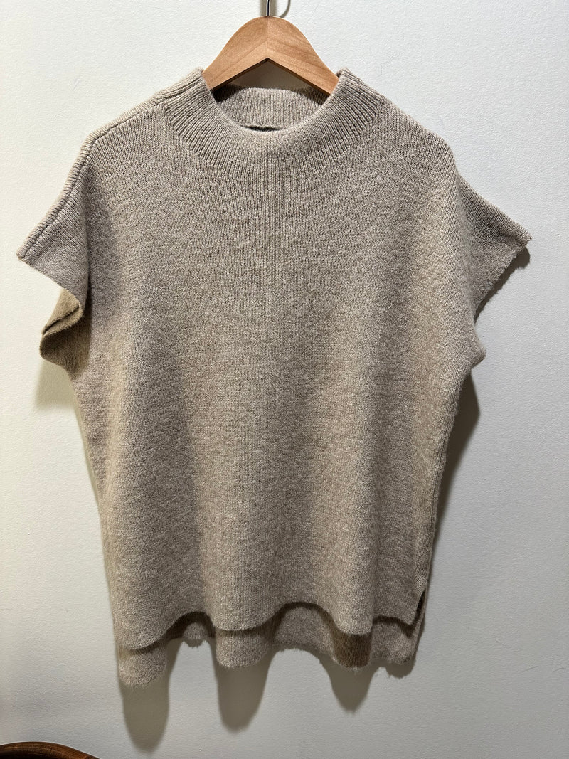 Short Sleeve Pullover Sweater