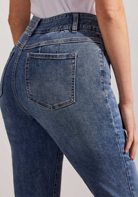 Sophia 32" Straight Leg Jeans